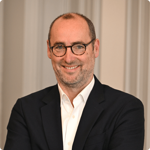 Olivier DACQUIN Co Directeur General Operationnel Groupe SIMON (3) Olivier DACQUIN est le Co Directeur General du Groupe Simon