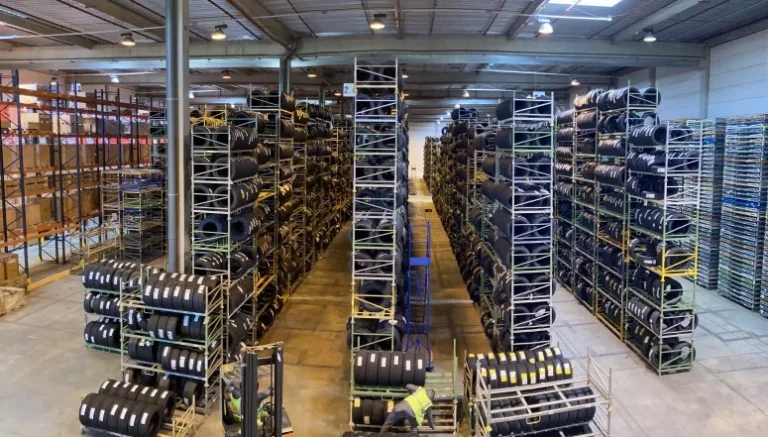 Auto Zepros 18 mai 2022 Chrono Slpa Pneus prepare sa mue avec Chrysalide.